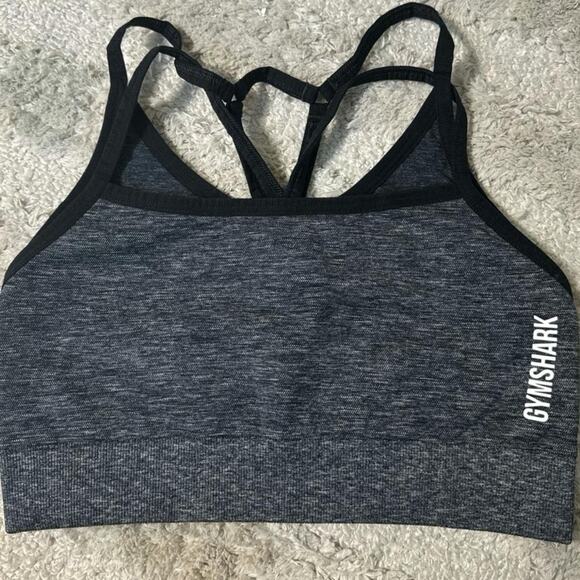 Gymshark Adapt Sports Bra - Picture 2 of 5